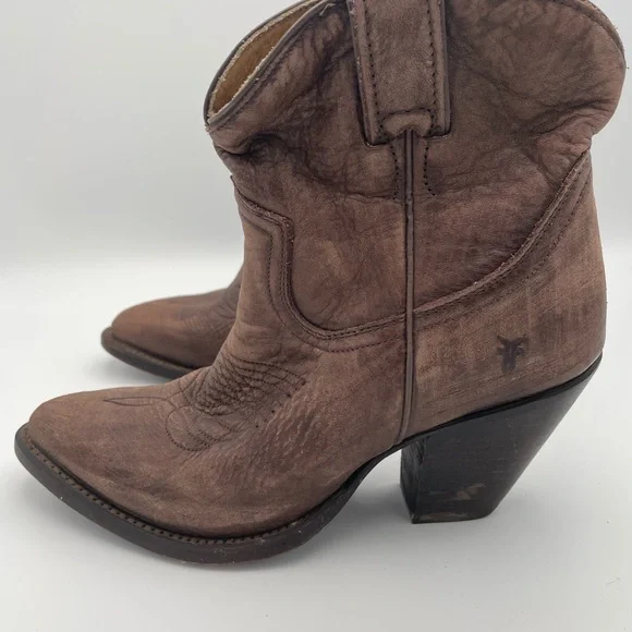 Frye Women's Brown Leather Western Boots - Picture 1 of 8